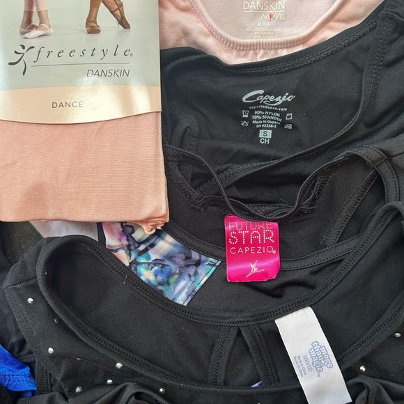 Ballet/Gymnastics Outfits, 13 Piece Lot, Size S, M, L (Sizes 6 to 12) - Picture 11 of 14